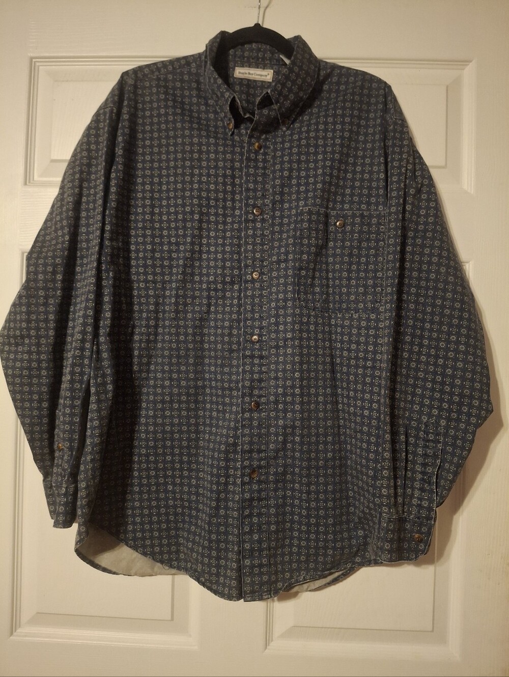 Bugle Boy Company Classic Men's Blue Patterned Button-Down Shirt